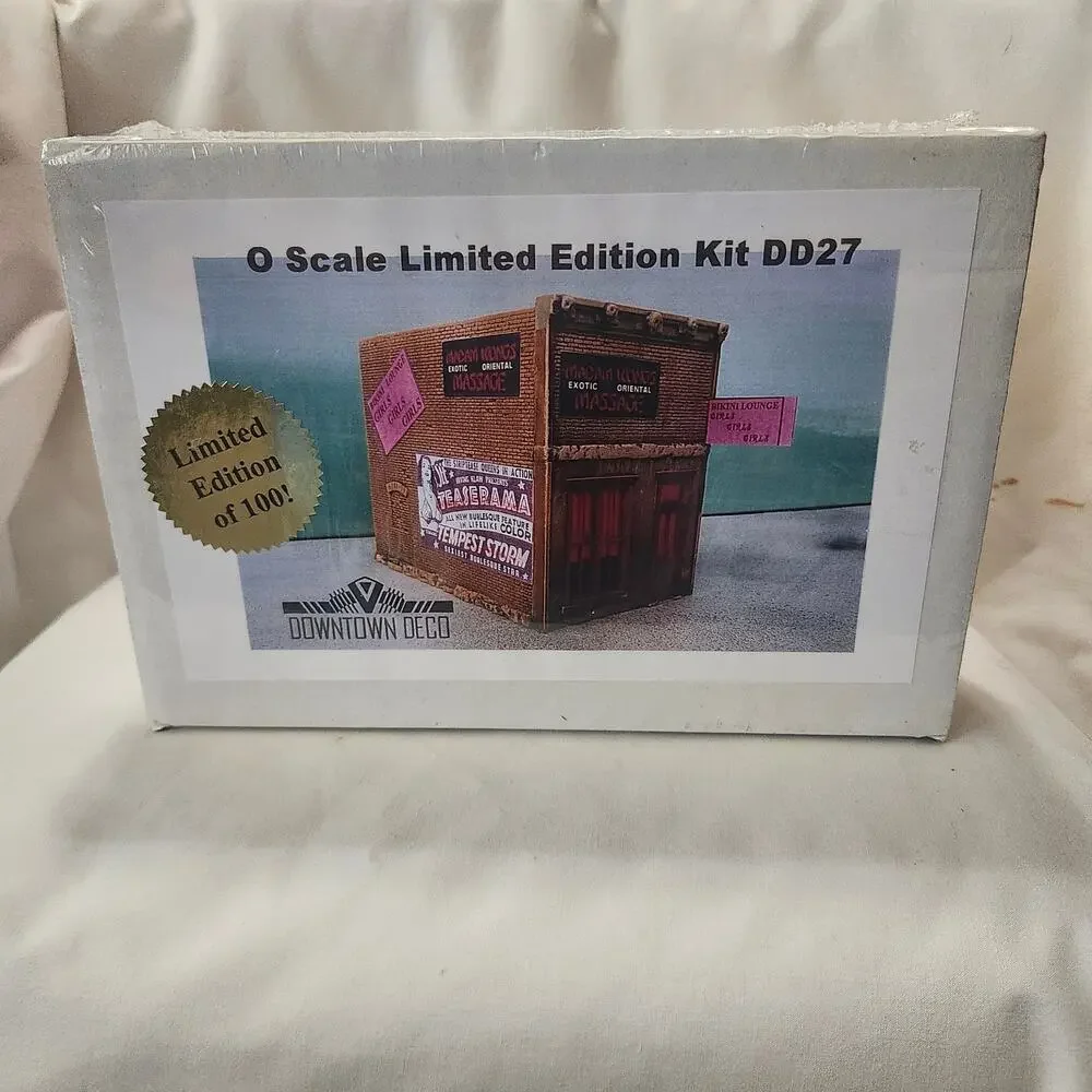 Massage Parlor or Pet Store O Scale Model Downtown Deco DD27 Limited Ed B36